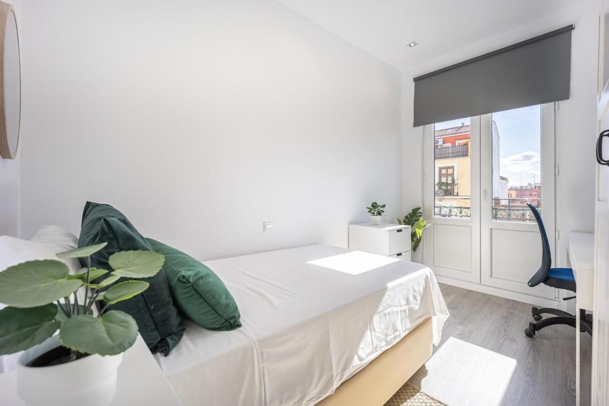 Apartamento Con Vistas En Lavapies Apartment Мадрид Екстериор снимка