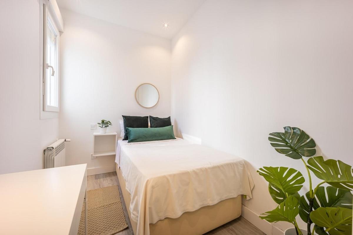 Apartamento Con Vistas En Lavapies Apartment Мадрид Екстериор снимка