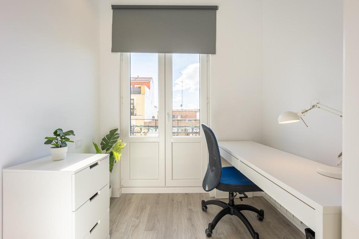 Apartamento Con Vistas En Lavapies Apartment Мадрид Екстериор снимка
